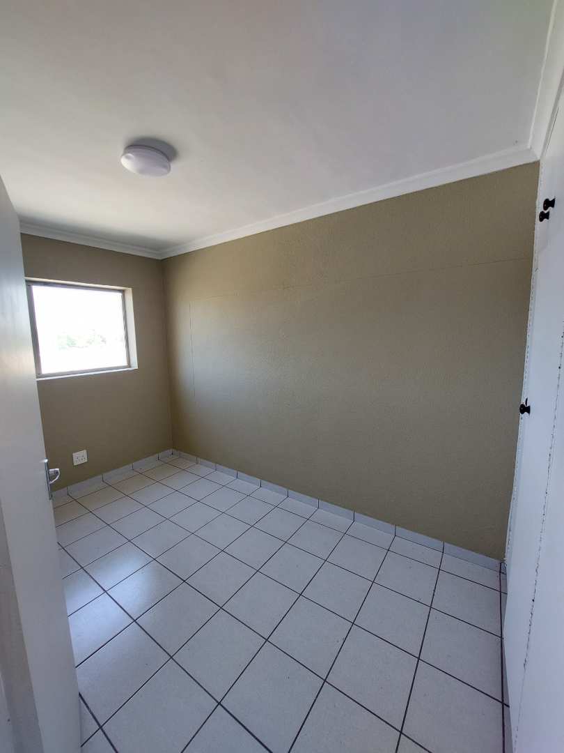 To Let 2 Bedroom Property for Rent in Claremont Western Cape